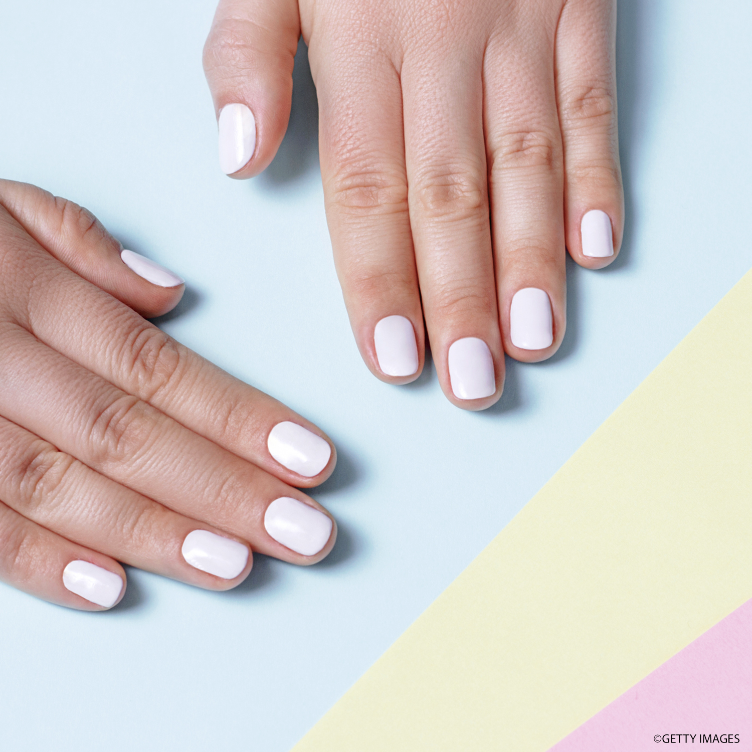 Le vernis blanc, un must en toutes saisons